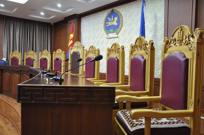 ҮНДСЭН ХУУЛИЙН МАРГААН