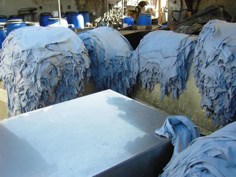 АРЬС, ШИРИЙГ ДОТООДДОО ГҮН БОЛОВСРУУЛАХ БОЛОН ТҮҮГЭЭР БЭЛЭН БҮТЭЭГДЭХҮҮН ҮЙЛДВЭРЛЭХ ҮНДЭСНИЙ ҮЙЛДВЭРЛЭГЧДЭД ХӨНГӨЛӨЛТТЭЙ НӨХЦӨЛӨӨР ЗЭЭЛ ОЛГОХ