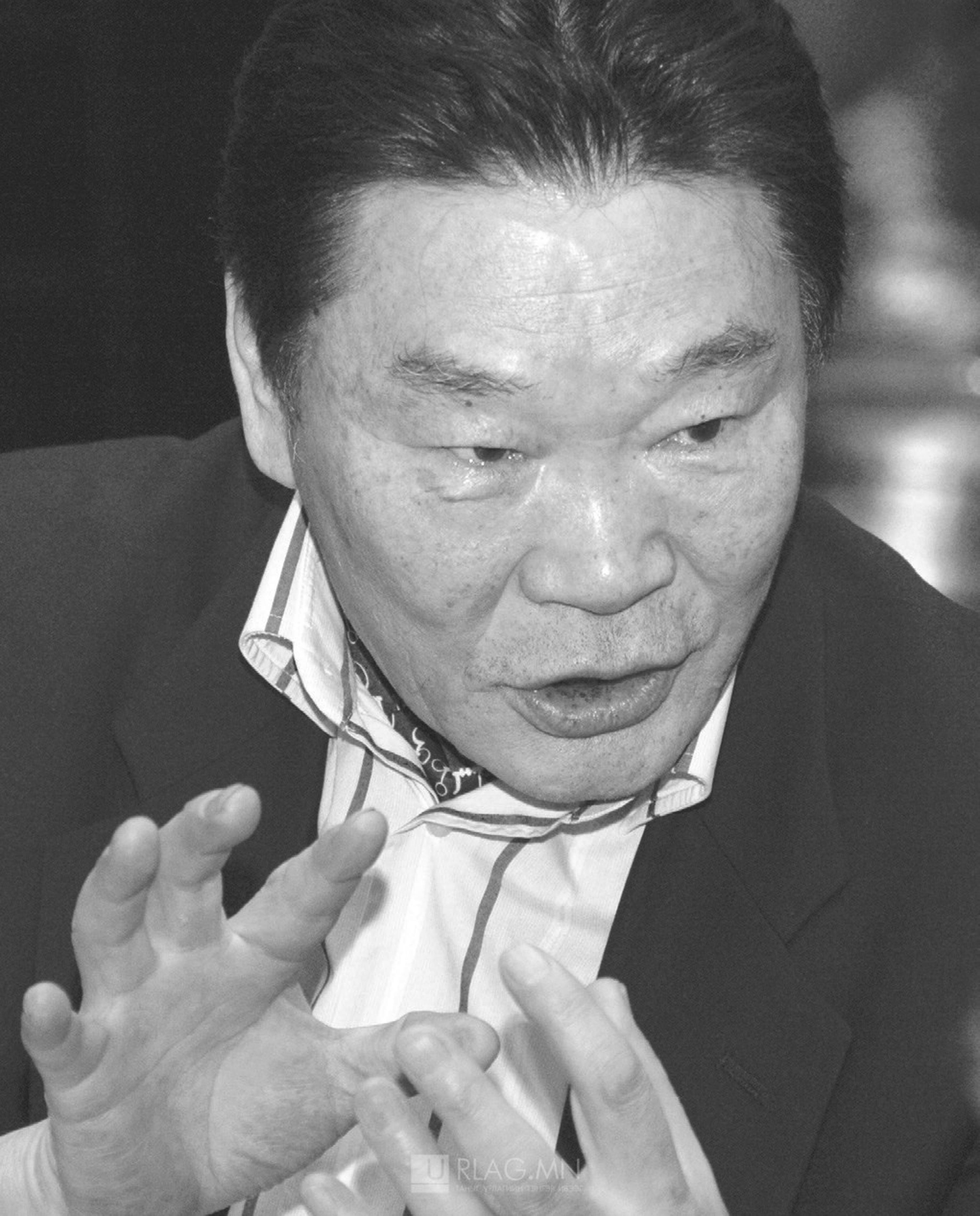 Ардын жүжигчин, хөгжмийн зохиолч Н.ЖАНЦАННОРОВ: Манайд хаан байна, хатан байна, ноёд байна. Харин Сатай шиг сайд алга