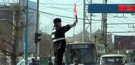 ЗАМЫН ХӨДӨЛГӨӨНИЙ АЮУЛГҮЙ БАЙДЛЫН ТУХАЙ ХУУЛЬ ШИНЭЧЛЭГДСЭН БАТЛАГДЛАА