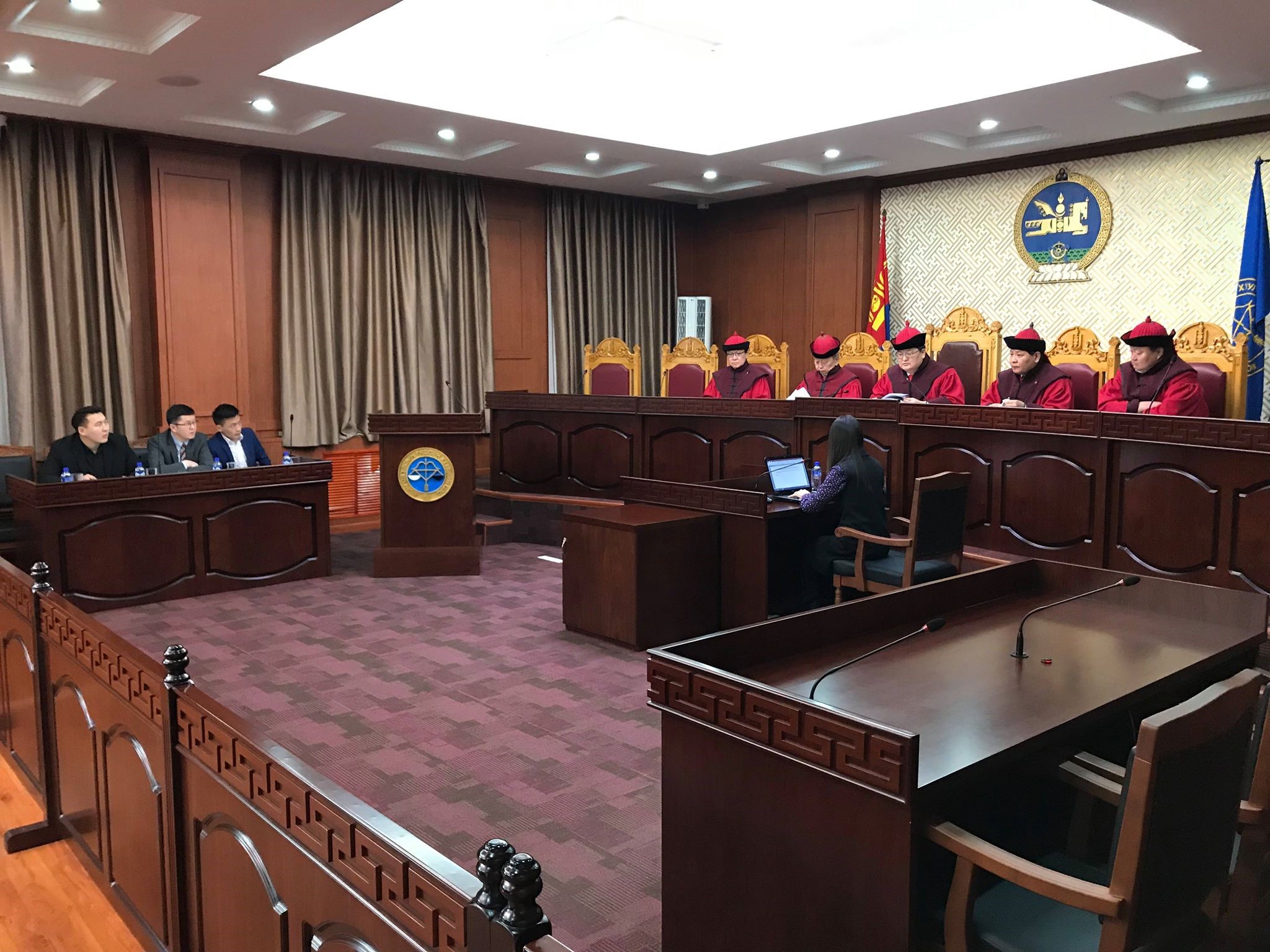 ҮНДСЭН ХУУЛИЙН ХОЛБОГДОХ ЗААЛТЫГ ЗӨРЧСӨН ГЭЖ ЦЭЦ ДҮГНЭЛЭЭ